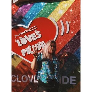 Meet your Posher, Hope